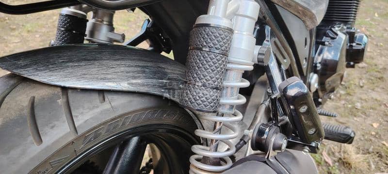 Suzuki GSX1400   U N I K A T