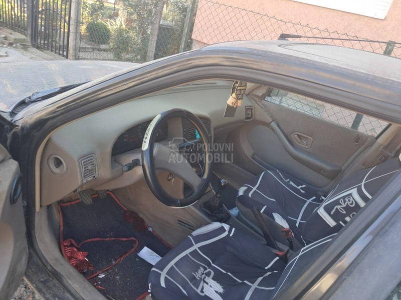 Peugeot 405 