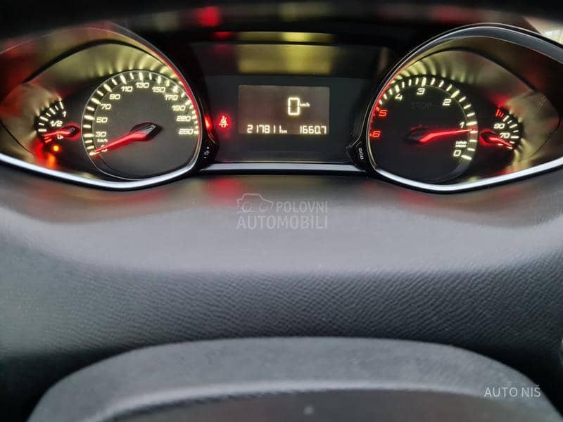 Peugeot 308 1.6 HDI PREMIUM