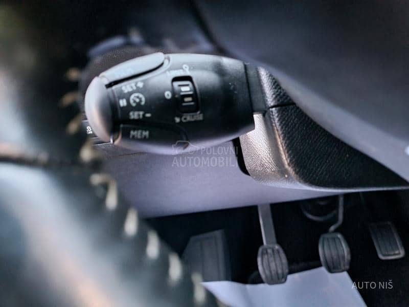 Peugeot 308 1.6 HDI PREMIUM