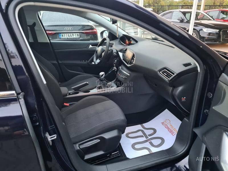 Peugeot 308 1.6 HDI PREMIUM