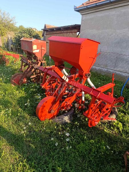 IMT Špatač 644 dvoredni