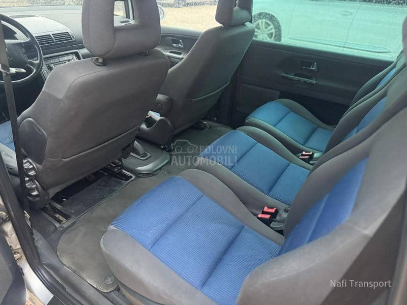 Volkswagen Sharan 7 sediste