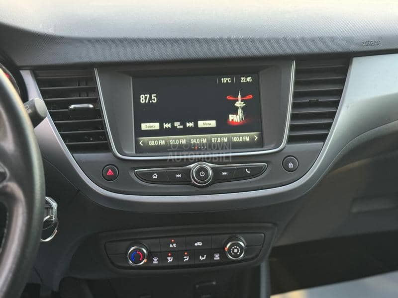 Opel Crossland X  