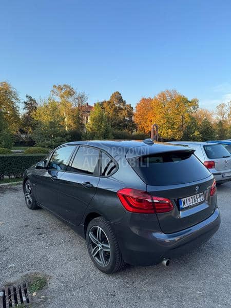 BMW 218 2.0