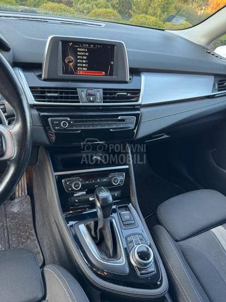 BMW 218 2.0