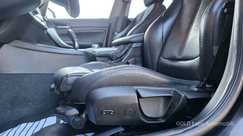 BMW 118 2.0F20  AUT FUL KOZA