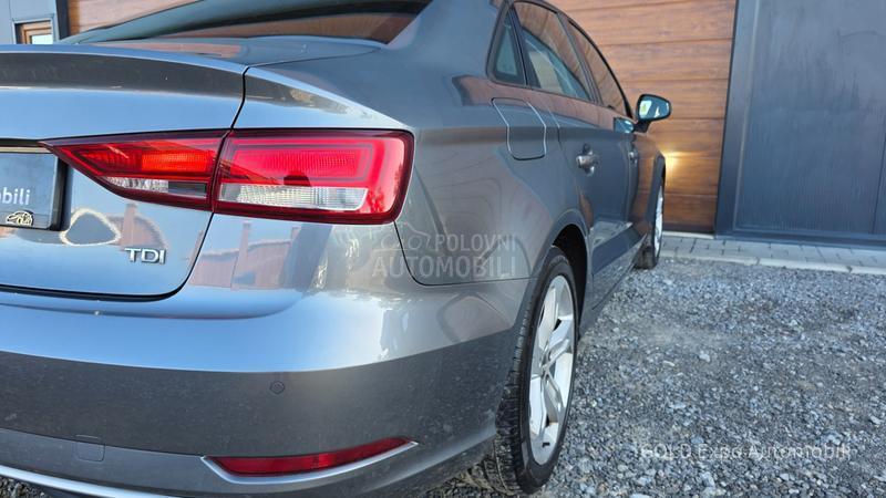 Audi A3 1.6 S-TRONIC SPORT