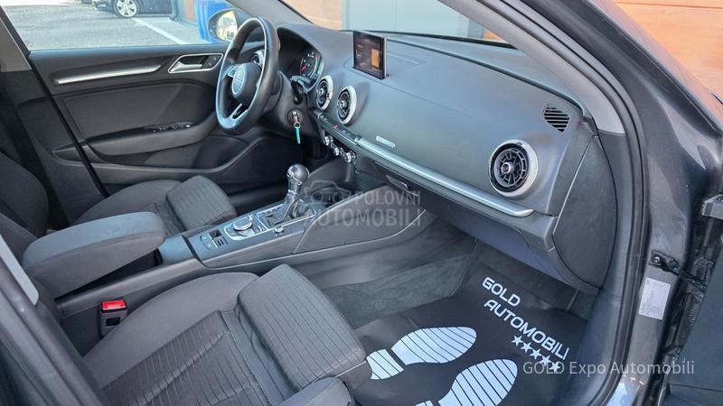 Audi A3 1.6 S-TRONIC SPORT