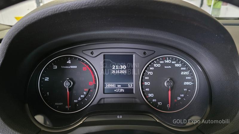 Audi A3 1.6 S-TRONIC SPORT