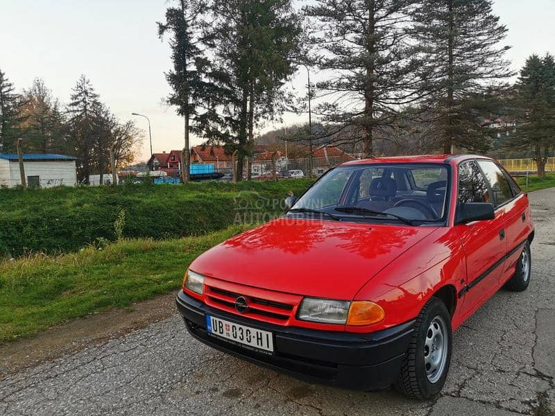 Opel Astra F 1.4