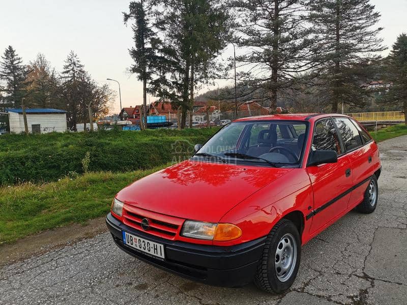 Opel Astra F 1.4