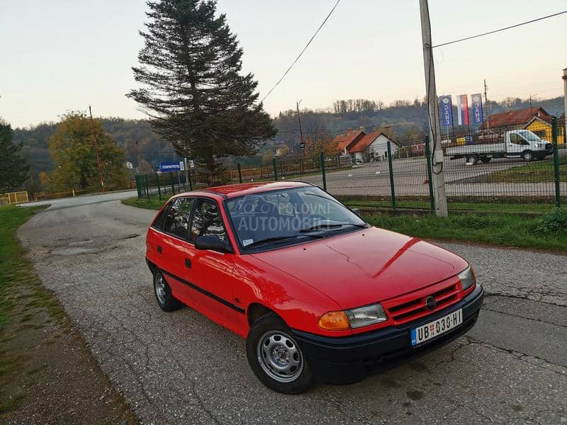 Opel Astra F 1.4