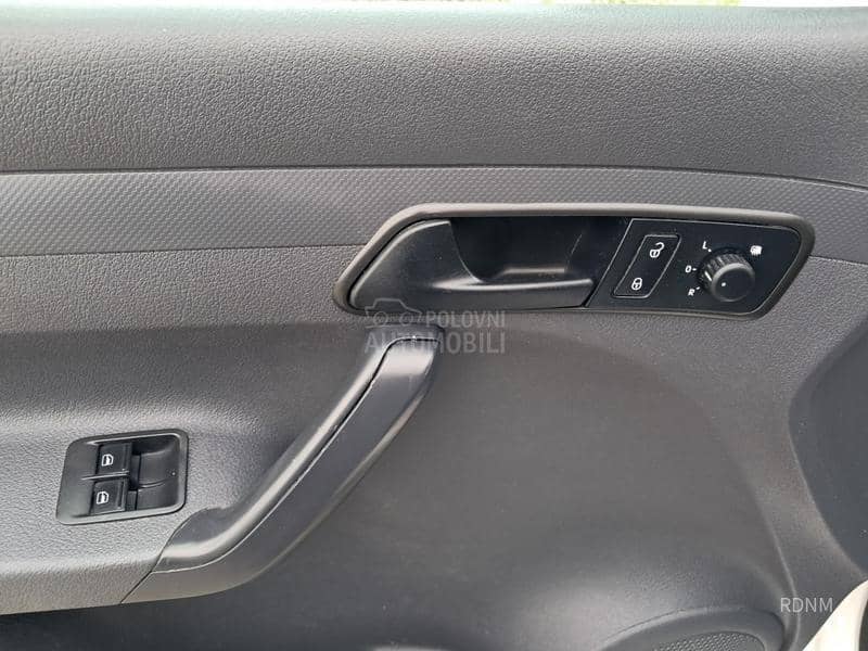 Volkswagen Caddy 1.6 TDI/KOŽA/NAVI