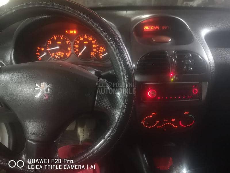 Peugeot 206 