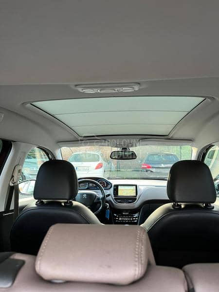 Peugeot 2008 1,6 HDI Allure