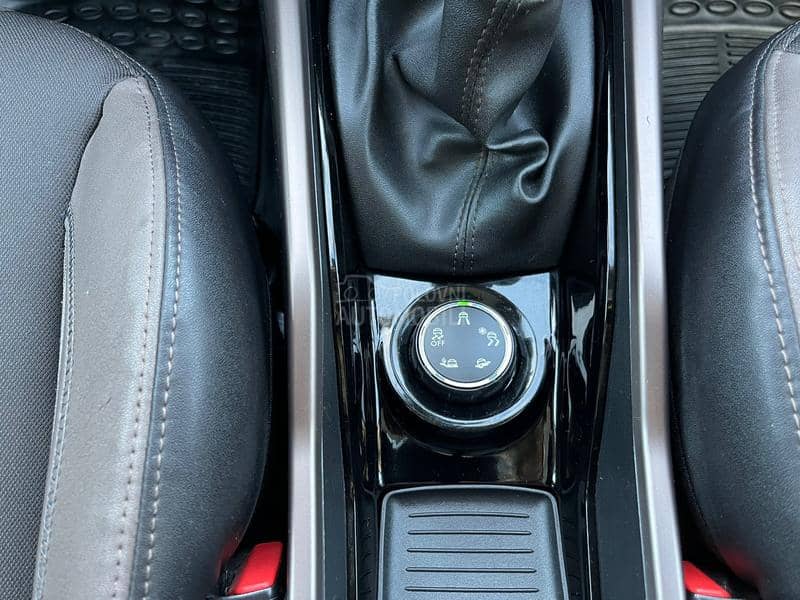 Peugeot 2008 1,6 HDI Allure