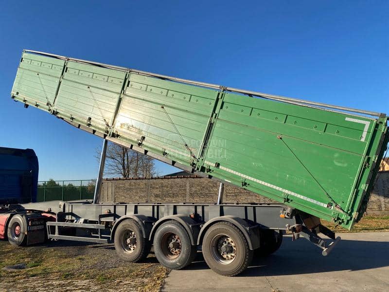 Schwarzmuller 3HKS E Trostrana