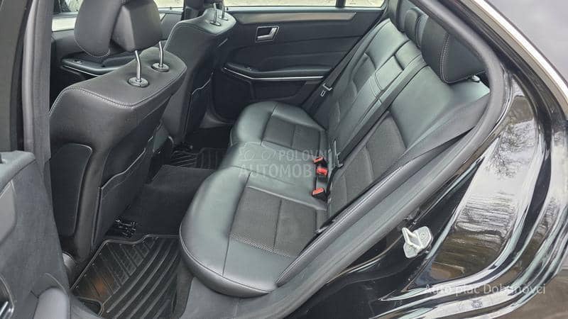 Mercedes Benz E 220 Avangarde, Xen,Šiber