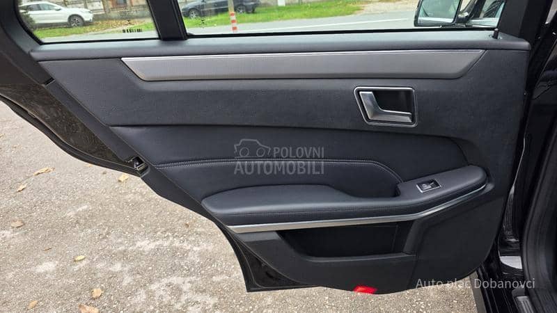 Mercedes Benz E 220 Avangarde, Xen,Šiber