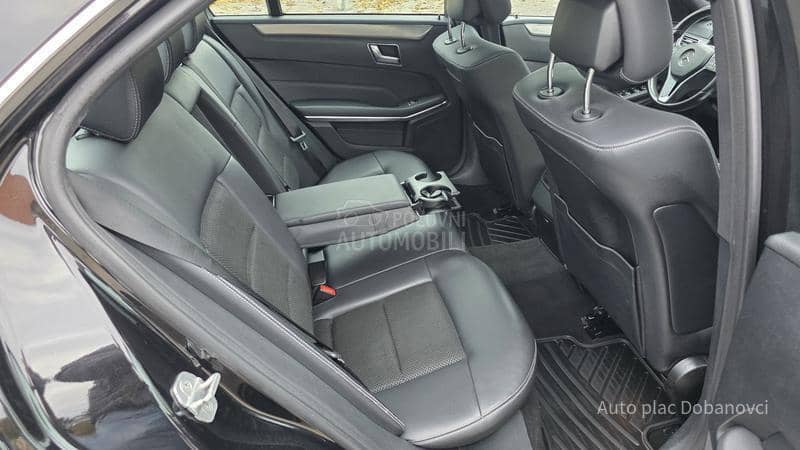 Mercedes Benz E 220 Avangarde, Xen,Šiber