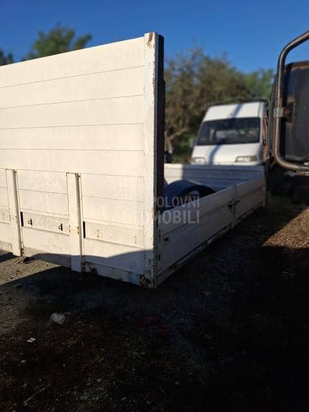 Mercedes Benz SANDUK