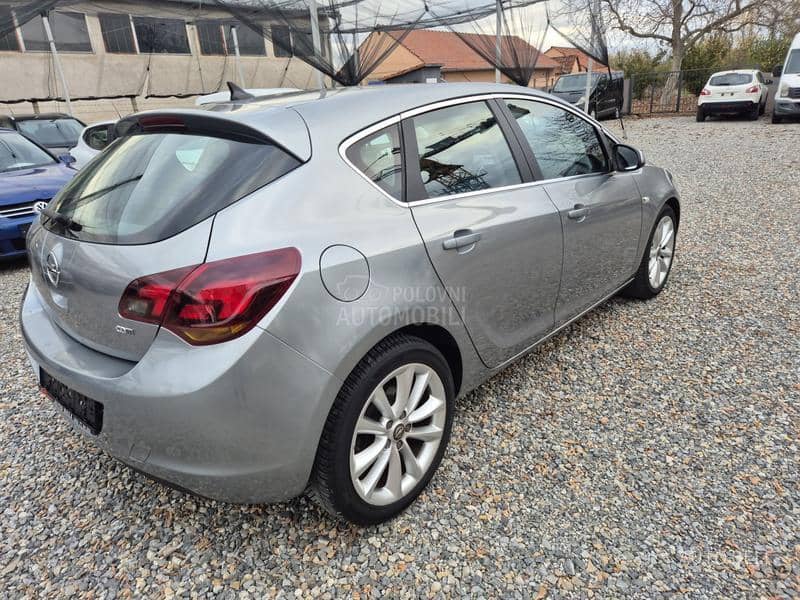 Opel Astra J 1.7 cdti Cosmo