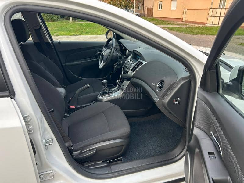 Chevrolet Cruze 1.8
