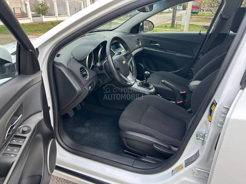 Chevrolet Cruze 1.8