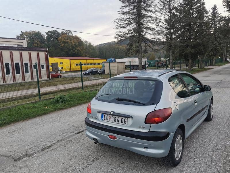 Peugeot 206 1.1