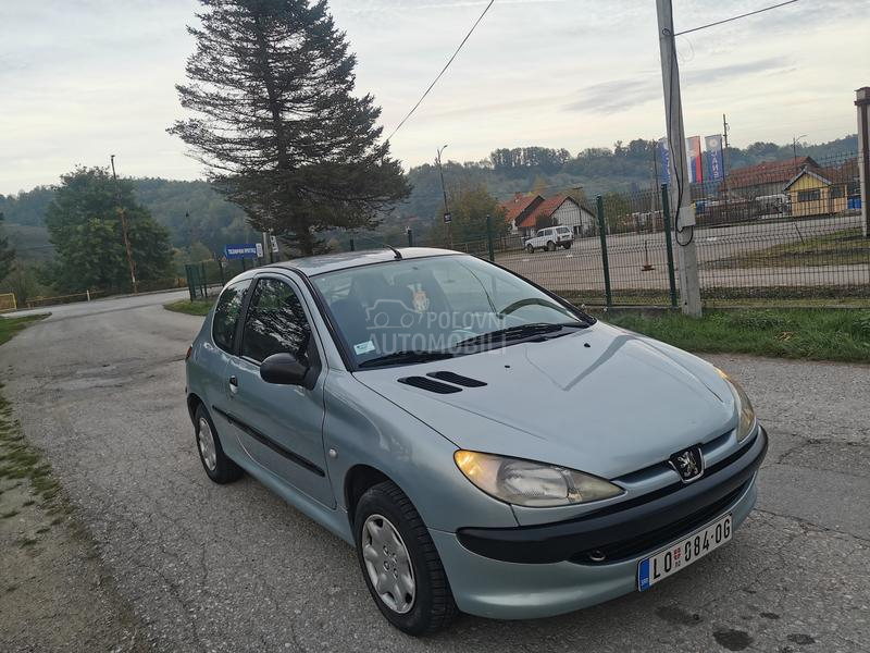 Peugeot 206 1.1