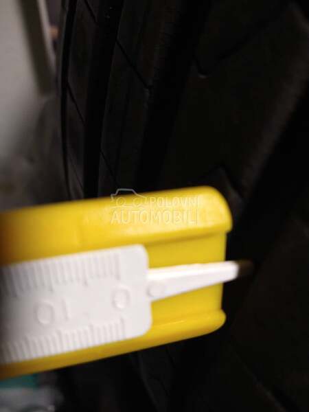 Hankook 215/45 R17 Letnja