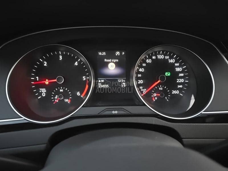 Volkswagen Passat B8 2.0 DSG 4 Motion