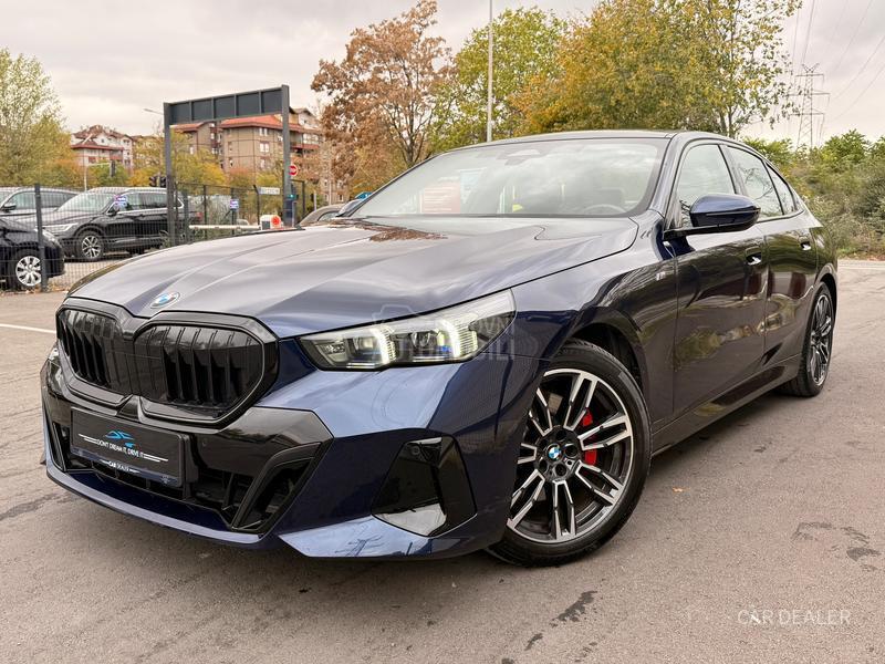 BMW 520 m-pro/xd/pano/iconic