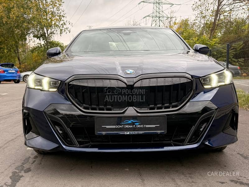 BMW 520 m-pro/xd/pano/iconic