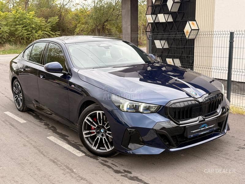 BMW 520 m-pro/xd/pano/iconic