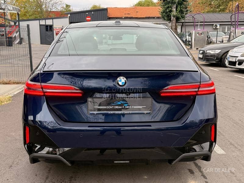 BMW 520 m-pro/xd/pano/iconic
