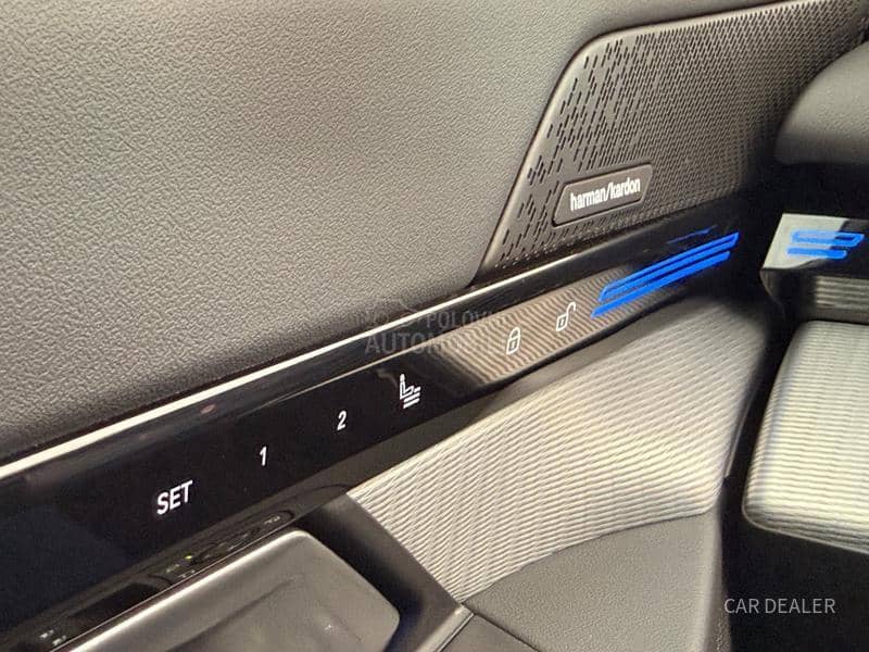 BMW 520 m-pro/xd/pano/iconic