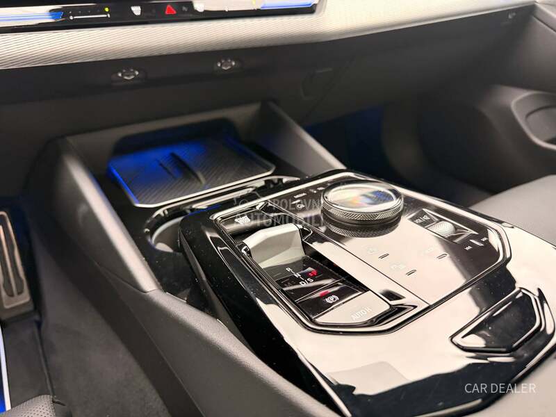 BMW 520 m-pro/xd/pano/iconic