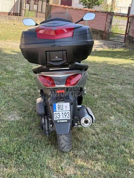 Yamaha X-MAX