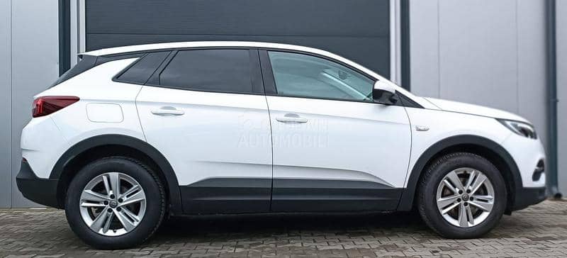 Opel Grandland X 1.5 HDI LED