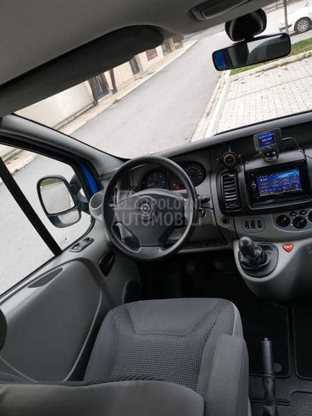 Opel Vivaro 2.0cdti / Nov /