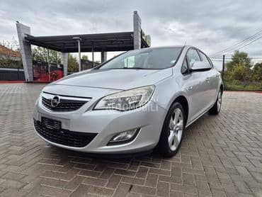 Opel Astra J 