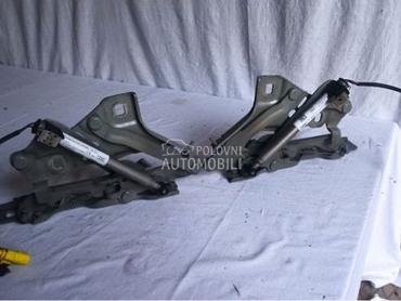 Sarke haube sa ispaljivacima za Audi A4 od 2015. do 2024. god.