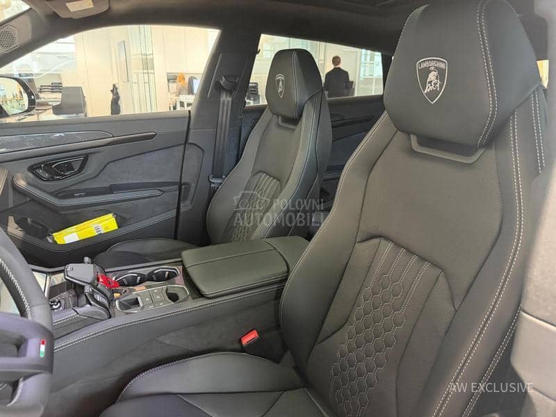 Lamborghini Urus SE V8 NEW