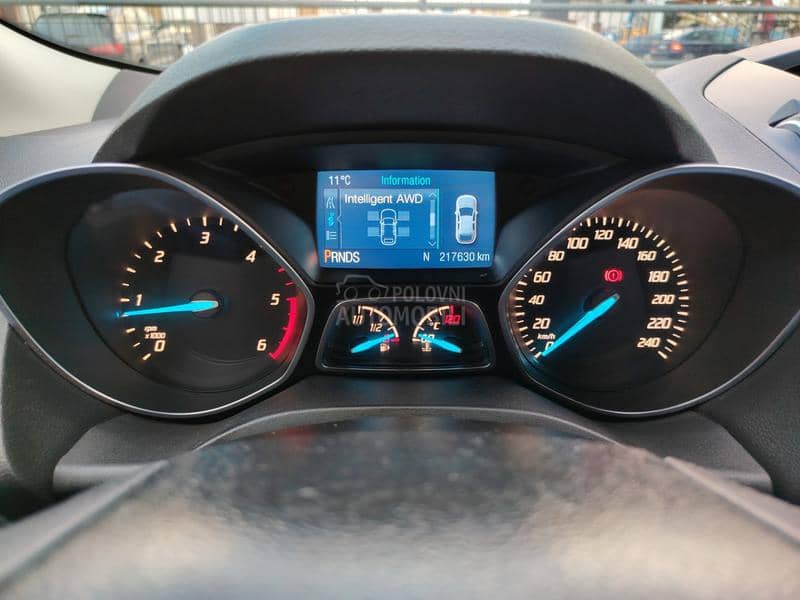 Ford Kuga 4x4 TITANIUM