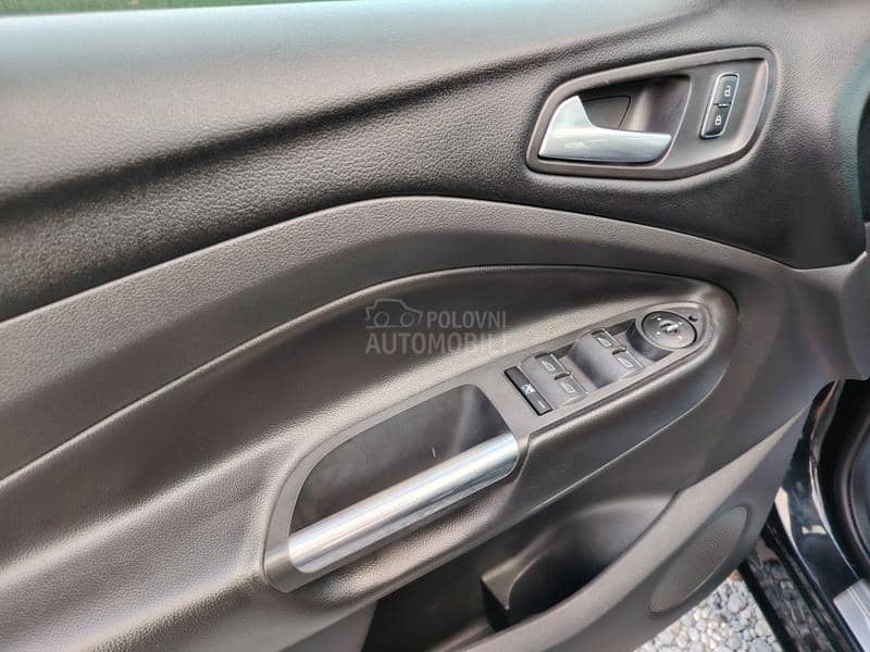 Ford Kuga 4x4 TITANIUM