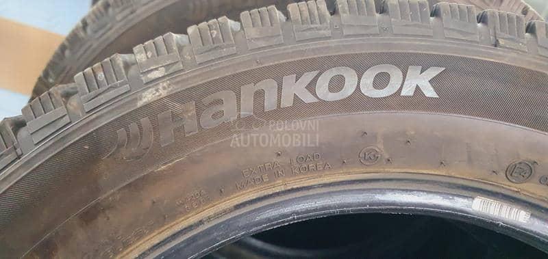 Hankook 215/60 R17 Zimska