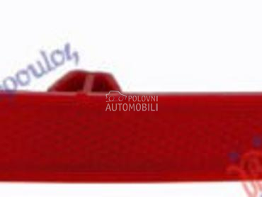 KATADIOPTER U ZADNJEM BRANIKU za Volkswagen Multivan od 2022. do 2025. god.