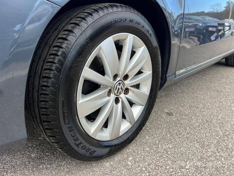 Volkswagen Passat B7 1.6TDI HIGHLINE